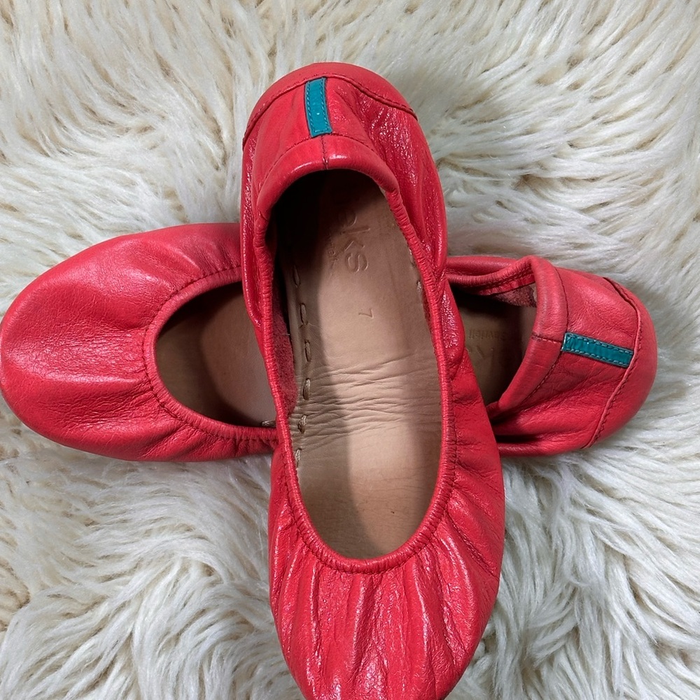 Tieks leather flats in coral pink - Picture 5 of 6